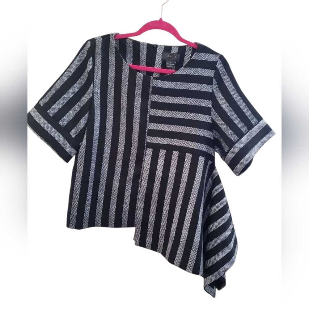 Gracia Size Large Black and Gray Striped Asymmetrical Blouse